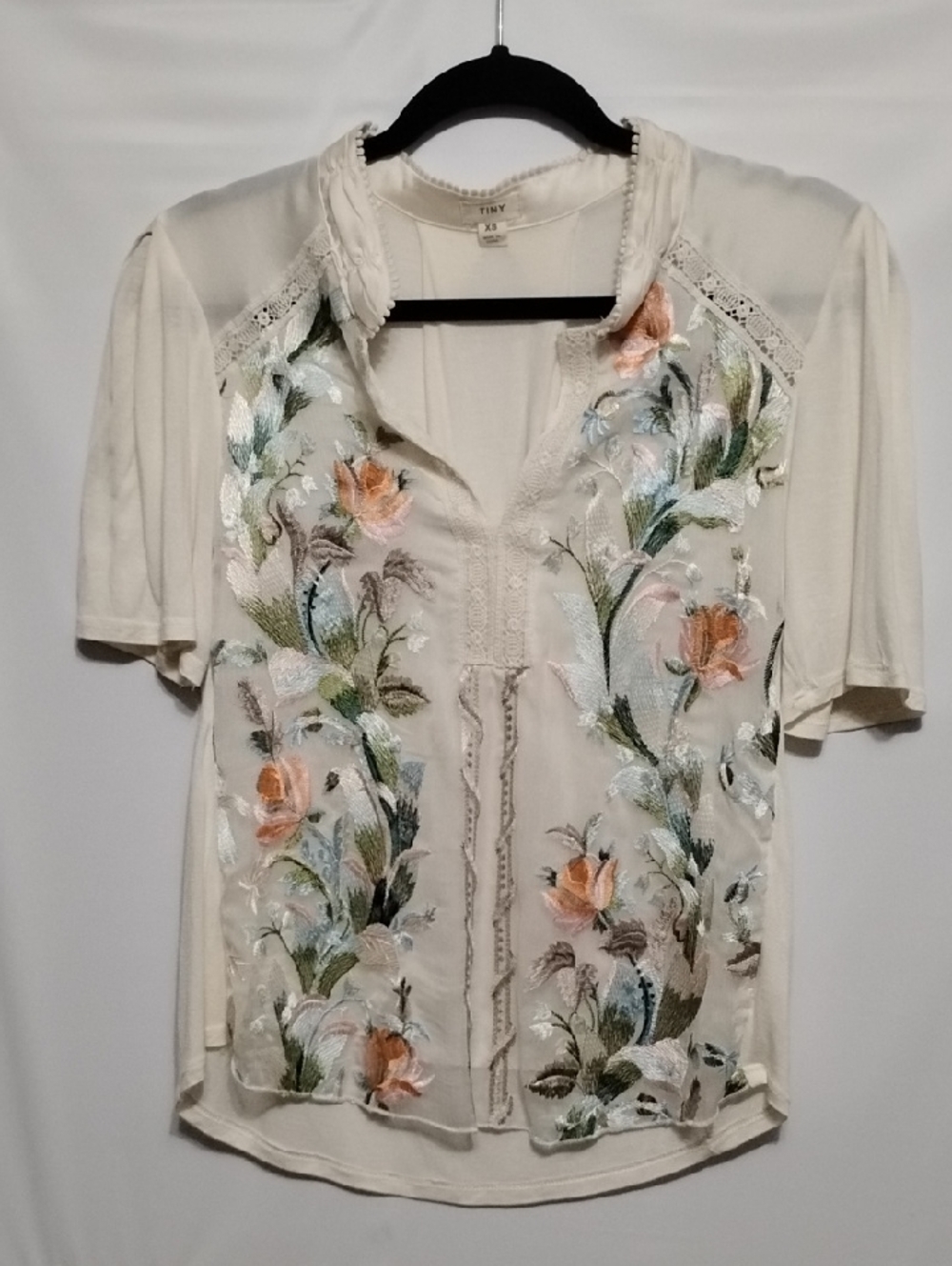 Tiny Eliana Cream Floral Embroidered Short-Sleeve Blouse